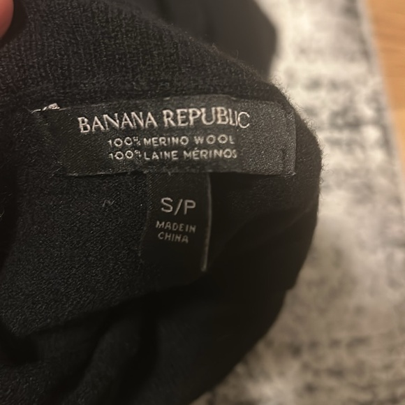 Banana Republic black merino wool turtleneck - Picture 2 of 3